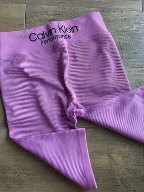 Calvin Klein Performance Ribbed Pink Leggings